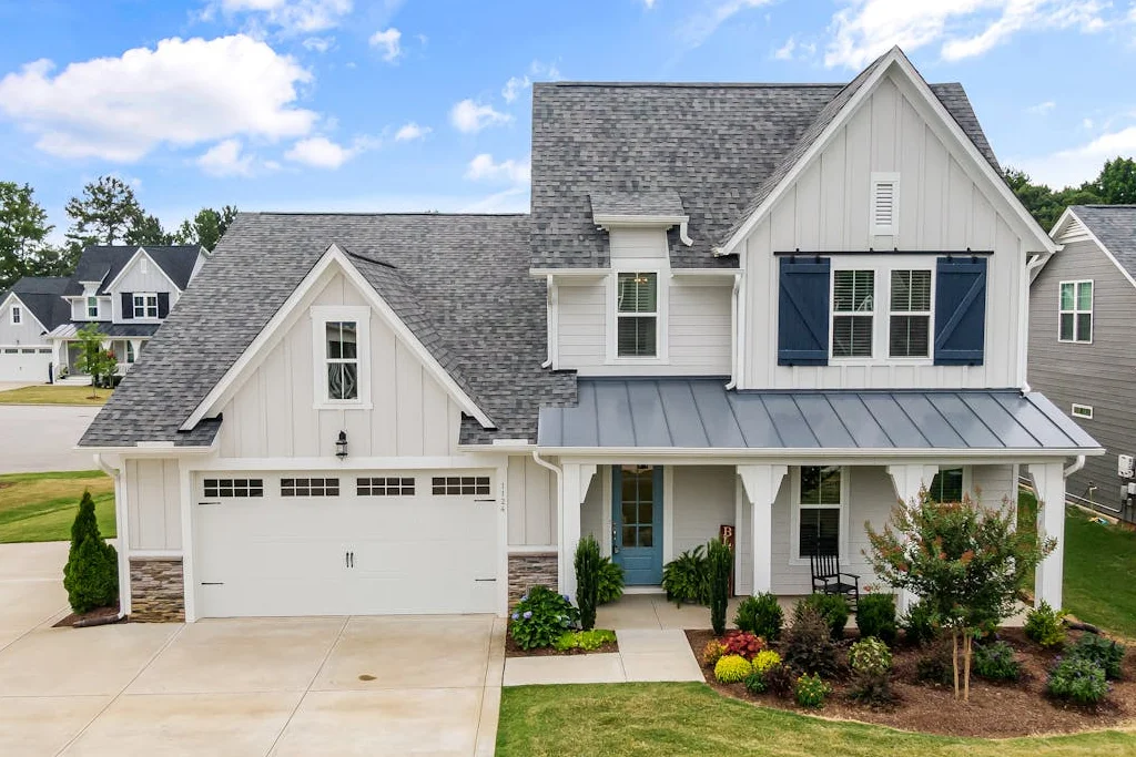 Featured Service Apartment